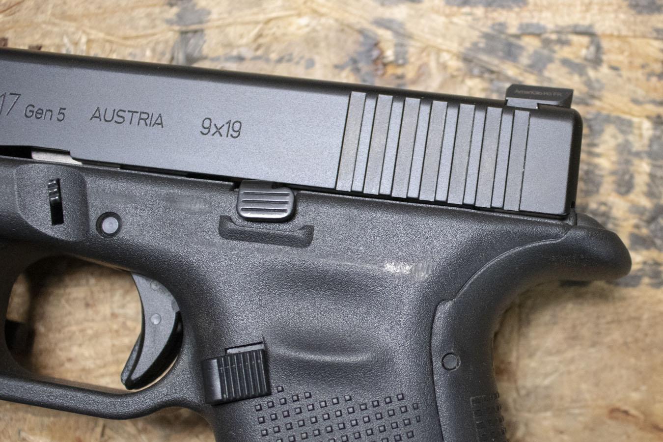 GLOCK 17 Gen5 9mm Police Trade-In Pistols with Night Sights and Streamlight TLR-1 Light (Good Condition)